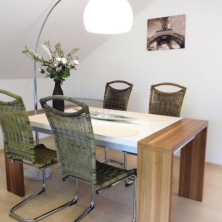 2 Bedroom Nice Apartment In Bad Pyrmont Exterior foto